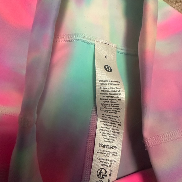 lululemon athletica psychedelic Tie-Dye Shorts - Picture 2 of 3